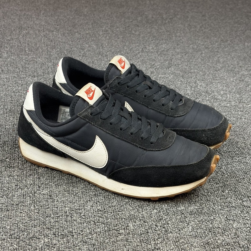 Nike DayBreak Womens 10 Black White Gum Waffle Running Shoes CK2351-001